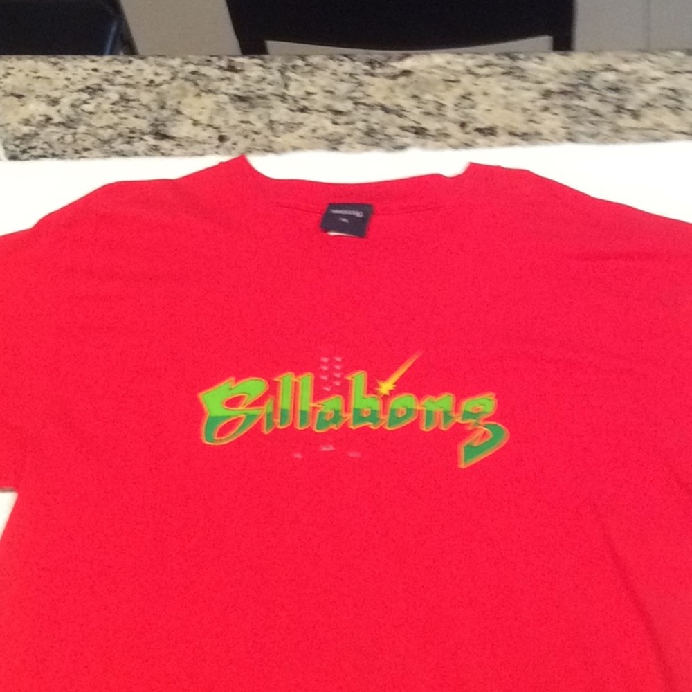 Tee shirt